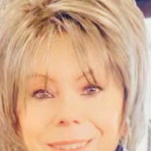 Meet your Posher, Posh